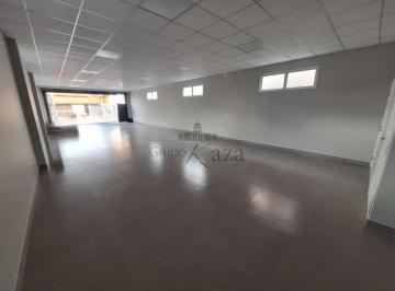 Comercial · 300m² · 3 Vagas · Ponto Comercia - Parque Industrial - 130m².