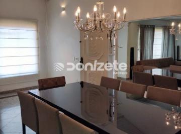 Casa · 326m² · 3 Quartos · 6 Vagas · Casa com piscina para venda e locação em Santo André (Campestre) – 326 m², 3 suítes e 6 vagas