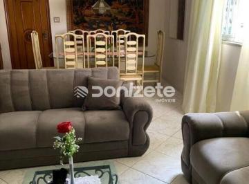 Casa · 284m² · 3 Quartos · 2 Vagas · Sobrado à venda em Santo André – 3 Dormitórios, 2 Suítes, 2 Vagas | Financia e aceita Permuta