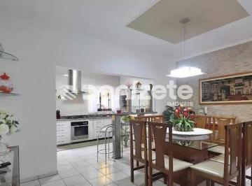 Casa · 201m² · 4 Quartos · 4 Vagas · Sobrado à venda em Vila Humaitá, Santo André – 4 quartos, 4 vagas, 201 m²