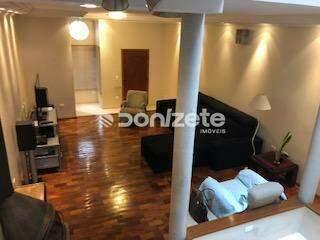 Casa · 261m² · 3 Quartos · 4 Vagas · Sobrado Residencial à Venda no Centro de Santo André – 3 suítes, 4 vagas, Financia/Permuta