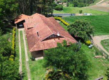 Rural de 3 quartos, São Bento do Sapucaí · Chácara à venda em São Bento do Sapucaí – Bairro do Torto