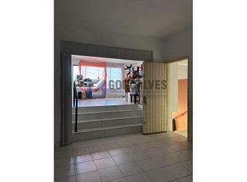 A (20) · Sobrado à venda em Assunção, SBC – 214 m², 2 vagas, 2 quartos