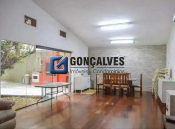 Casa · 377m² · 4 Quartos · 4 Vagas · Sobrado residencial para alugar em Nova Petrópolis — 4 suítes, 4 vagas e churrasqueira