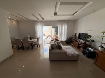 Casa · 230m² · 3 Quartos · 4 Vagas · Sobrado amplo à venda no Condominio Jardim de Mônaco