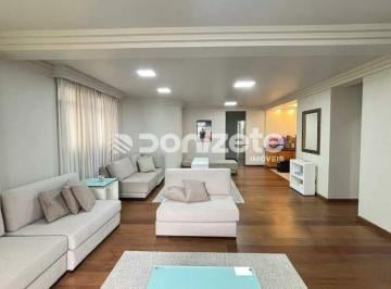 Apartamento · 250m² · 4 Quartos · 2 Vagas · Apartamento de 250 m² na Vila Bastos, Santo André – 4 quartos (1 suíte), 2 vagas,