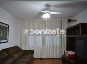 Casa · 243m² · 5 Quartos · 4 Vagas · Sobrado Residencial com 5 Quartos em Vila América, Santo André – Financiamento e Permuta Aceitos