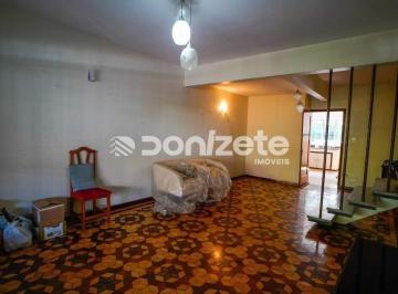 Casa · 194m² · 2 Quartos · 3 Vagas · Sobrado residencial à venda no Centro de Santo André/SP | 2 dormitórios e 3 vagas (aceita financiame