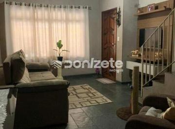 Casa · 133m² · 2 Quartos · 2 Vagas · Sobrado à venda em Santo André (Vila Eldízía) – 2 Quartos, 2 Vagas, 133 m²