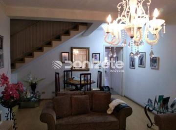 Casa · 205m² · 3 Quartos · 3 Vagas · Sobrado Residencial no Centro de Santo André – 3 Dorms, 1 Suíte, 3 Vagas (Financiamento e Permuta)