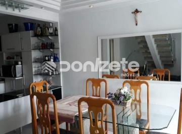 Casa · 131m² · 3 Quartos · 4 Vagas · Sobrado Residencial à Venda em Santo André – 3 Quartos, 4 Vagas, Financia e Aceita Permuta