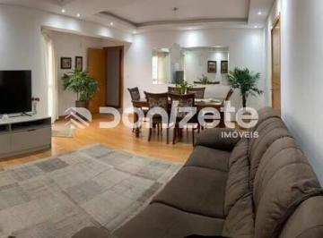 Apartamento · 130m² · 3 Quartos · 3 Vagas · Apartamento residencial de 130 m² com 3 suítes, 3 vagas e varanda – Vila Bastos, Santo André