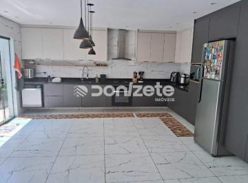 Casa · 264m² · 3 Quartos · 2 Vagas · Sobrado Residencial 3 Dormitórios (2 Suítes) em Santo André – Financia e Permuta