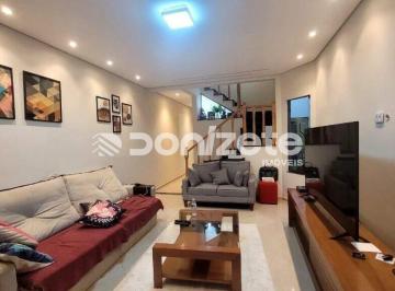 Casa · 192m² · 4 Quartos · 4 Vagas · Sobrado à venda em Vila Camilópolis, Santo André/SP — 4 dorms (2 suítes) e 4 vagas