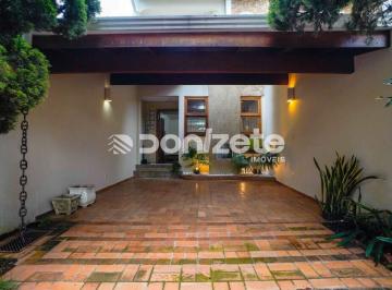 Casa · 201m² · 3 Quartos · 3 Vagas · Sobrado à venda no Campestre, Santo André – 3 suítes, 3 vagas e financiamento aceito