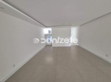 Casa · 260m² · 3 Quartos · 5 Vagas · Sobrado Residencial 3 Suítes com 5 Vagas em Santa Maria, São Caetano do Sul – Financiamento Aceito