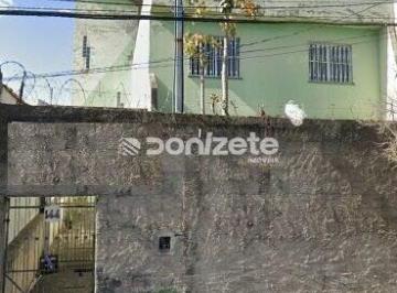 Comercial · 374m² · 5 Vagas · Prédio Comercial à Venda em Utinga, Santo André – 2 Andares, 8 Banheiros, 5 Vagas