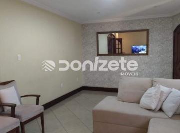 Casa · 300m² · 4 Quartos · 7 Vagas · Sobrado Residencial em Santo André – 4 Dorms, 2 Suítes, 7 Vagas, Financia/Permuta