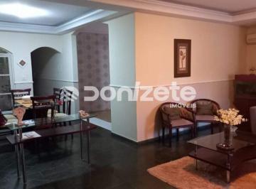 Casa · 310m² · 3 Quartos · 4 Vagas · Casa à venda em Jardim, Santo André – 3 quartos, 1 suíte, 4 vagas e área interna de 310 m²