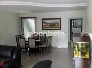Casa · 346m² · 4 Quartos · 6 Vagas · Sobrado à venda com 4 quartos em Vila Camilópolis, Santo André – 346 m² de área interna