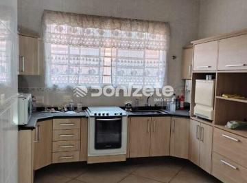 Casa · 150m² · 3 Quartos · 1 Vaga · Casa para Aluguel com 3 Quartos em Vila Guiomar, Santo André – 150 m²