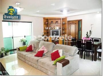 Apartamento · 155m² · 4 Quartos · 2 Vagas · Apartamento 4 dormitórios (1 suíte) na frente em Vila Bastos, Santo André — Financia e aceita permut