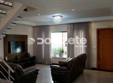 Casa · 247m² · 4 Quartos · 4 Vagas · Sobrado Residencial 3 Suítes com 4 Vagas - Vila Santa Teresa, Santo André | Financiamento
