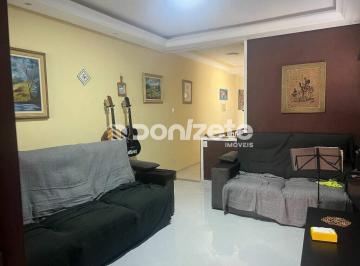 Casa · 231m² · 3 Quartos · 2 Vagas · Casa à venda em Vila Vitória, Santo André – 3 quartos, 2 vagas, aceita financiamento