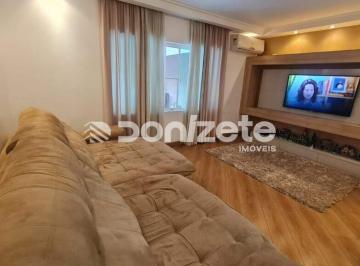 Casa · 230m² · 3 Quartos · 3 Vagas · Sobrado à venda no Campestre, Santo André – 3 quartos, 2 suítes, 230 m²