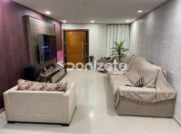 Casa · 250m² · 3 Quartos · 4 Vagas · Sobrado Residencial com 3 Dormitórios, Vila Assunção – Aceita Financiamento