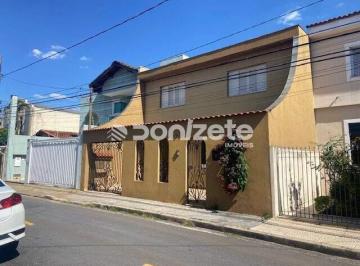 Casa · 290m² · 3 Quartos · 3 Vagas · Sobrado Residencial à Venda em Vila Planalto, SBC — 3 Dormitórios (1 Suíte) com 3 Vagas