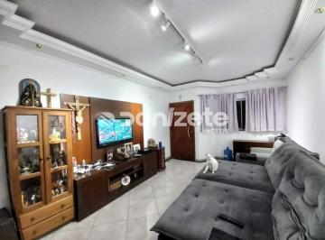 Casa · 201m² · 3 Quartos · 5 Vagas · Sobrado 2 andares com 3 suítes, 5 vagas e 201 m² em Parque das Nações, Santo André