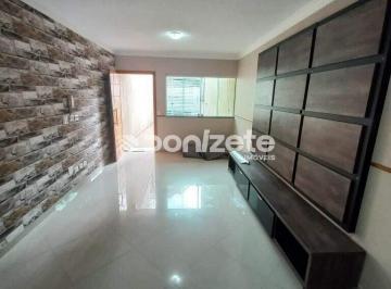 Casa · 180m² · 3 Quartos · 2 Vagas · Sobrado Residencial com 3 Dormitórios, 2 Vagas e Churrasqueira – Centro de Santo André
