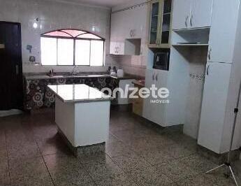 Casa · 249m² · 4 Quartos · 2 Vagas · Sobrado à venda em Santo André – Vila São Pedro, 4 dorms, 2 vagas