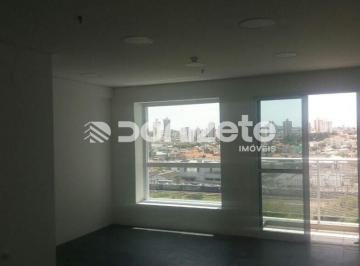 Comercial · 37m² · 1 Vaga · Sala Comercial de 37 m² com 1 vaga em Jardim, Santo André – Financiamento Disponível