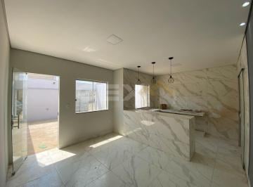 Casa · 80m² · 3 Quartos · 2 Vagas · Casa à Venda no Bairro Jardim Juza Fonseca em Divinópolis MG.