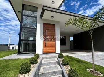2 · Casa à venda | Design moderno e alto conforto
