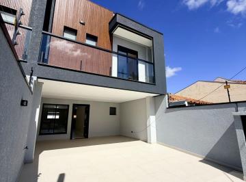 Casa · 202m² · 3 Quartos · 4 Vagas · R$1.550.000,00