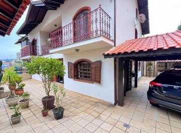 66d93fa7-0c7c-497a-8c79-da12c46cd248 · Aconchegante casa de vila para venda em Centro com 3 quartos, sendo 1 suíte, 270m²