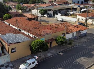 Casa · 900m² · 14 Quartos · 4 Vagas · Predio de kitnets e a apartamentos em Emaus.