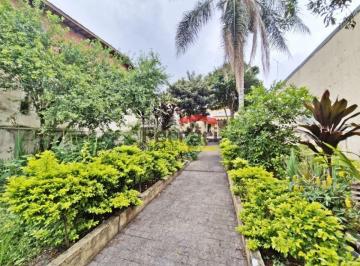 Casa · 250m² · 4 Quartos · 6 Vagas · Casa no Chora Menino, com 4 quartos, 6 vagas, próx. à Av. Braz Leme