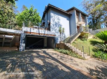 Casa de 3 quartos, Carapicuíba · Piscina, uma área gourmet de respeito, muito espaço e privacidade em casa de alto padrão.