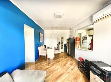 Apartamento · 56m² · 2 Quartos · 1 Vaga · Apartamento 2 quartos com vaga escriturada Av. Cavalhada