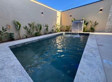 Casa de 3 quartos, Valparaíso de Goiás · Casa de Alto Padrão com 3 Suítes e Piscina no Condomínio Jardim de Versailles