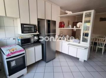 Casa · 195m² · 3 Quartos · 6 Vagas · Sobrado à venda em Jardim Jamaica, Santo André - 3 Quartos, 6 Vagas, Financiamento Aceito