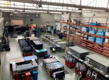 Comercial · 3991m² · Galpão Comercial/Industrial para Comprar, 3.991m² - Luz, São Paulo/SP.