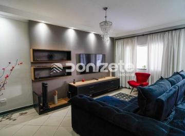 Casa · 200m² · 4 Quartos · 4 Vagas · Sobrado residencial com 4 quartos em Vila Alpina, Santo André — Financiamento e permuta aceitos