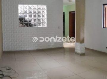 Casa · 135m² · 3 Quartos · 3 Vagas · Casa Residencial à venda em Santo André (Vila Santa Teresa) | 3 dorms, 1 suíte e 3 vagas