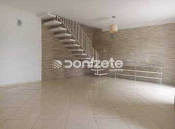 Casa · 171m² · 4 Quartos · 2 Vagas · Sobrado Residencial 4 Quartos com 3 Suítes no Campestre, Santo André – Aceita Financiamento