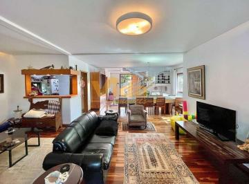 Casa · 357m² · 3 Quartos · 6 Vagas · Casa á venda com 3 quartos na Chácara das Paineiras - Carapicuíba